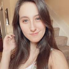 Keri Crump's Instagram, Twitter & Facebook