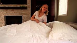 With the aerobed queen airbed, you can choose from a soft, medium, or firm setting and a. Aerobed Opti Comfort Queen Air Mattress Youtube