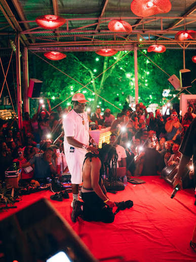Meet the Klan Members 🔥🔥🔥 @coster_ojwang is a Kenyan Folk Fusion Artiste and Visual Artist who effortlessly blends music and art to create a captivating and soul- stirring experience. With his immense
