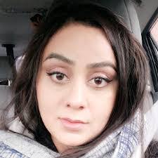 Amna Afzal's Instagram, Twitter & Facebook