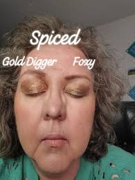 Glitter eyeshadow is my get to go eyeshadow anytime 🤭🤭