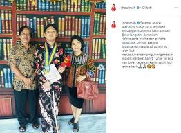 Foto wanita remaja cantik berhijab ilmu pengetahuan 7. Pose Bareng Anak Sulung Soimah Siapa Cewek Cantik Itu