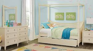 Jaclyn Place Ivory 4 Pc Canopy Daybed Bedroom Daybed Bedroom Sets Light Wood Daybed Bedroom Daybed Canopy Girls Daybed Room