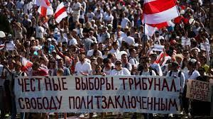 Demonstrators in belarus defied government warnings to rally in the capital, minsk. Belarus Protesters Hold Historic Rally As Lukashenko Vows To Stay The Moscow Times