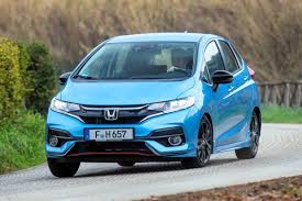 The vehicle has 1.3i litre benzine engine. Honda Jazz Dynamic Test Der Praktischste Mini Sportler Speed Heads