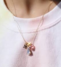 Browse vivid colours, prim shapes and eclectic detailing at farfetch. 40 Best Jewelry Brands 2021 Cute Jewelry Brands To Shop Now