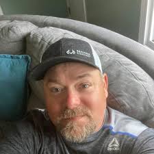 👤 Becky sent you a private message 5 minutes ago "Where are you from?"