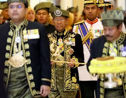 Ketua parlimen dap, lim kit siang dalam kenyataan takziahnya, menyifatkan baginda sebagai raja yang berjiwa rakyat. Cucu Almarhum Sultan Kedah Kongsi Catatan Menyentuh Hati Tentang Atuknya Di Instagram
