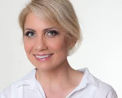 Are You Smarter Than a Celebrity? (TV Series 2024– )