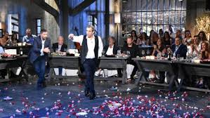 Η υπερκινητικότητα είναι πολύ ενοχλητικό σύμπτωμα και γι' αυτόν τον λόγο είναι πιο γνωστή ως πρόβλημα και φέρνει πολύ συχνότερα τα παιδιά στον ειδικό απ' ό,τι η απροσεξία από μόνη της. Sthn Ygeia Mas Re Paidia O 8emhs Adamantidhs Ston Spyro Papadopoylo Zappit