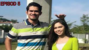 Kini adiknya, qhalish sudah dua tahun bertunang dengan arisa dan merancang untuk berkahwin namun terpaksa menangguhkan hasratnya itu kerana mahu menjaga hati kakaknya. Tonton Drama Cinta Belum Tamat Tempoh Episod 5 My Panduan
