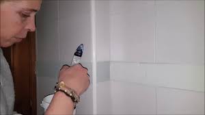 Puedes renovarla tú mismo y, además, con tus propios diseños. Pintar Cenefa De Azulejos Con Mary Paint Youtube