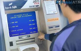 9 Cara Mengambil Uang Di Atm Bjb Batas Maksimal 2021 Pakaiatm