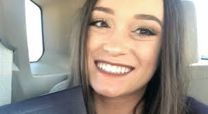 Infermiera no vax muore di Coronavirus. Su Facebook scriveva: «Non fate il  vaccino, è un esperimento sociale»