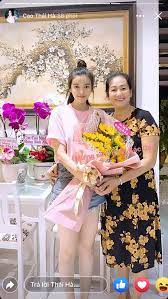 Midu là mẫu phụ nữ hoàn hảo của xã hội. Khong Pháº£i Midu Ä'ay Má»›i La Má»¹ Nhan Xuáº¥t Hiá»‡n Than Máº­t Ben Máº¹ Quá»'c TrÆ°á»ng Vietnamnet