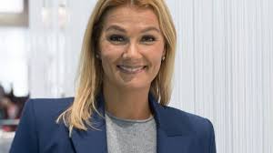 Haz tu selección entre imágenes premium sobre franziska van almsick de la más alta calidad. Ex Profischwimmerin Franziska Van Almsick Spricht Uber Ihre Kinder