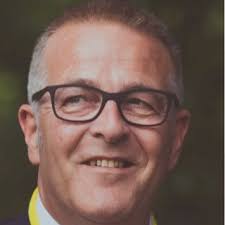 I recently celebrated a milestone of 20 years across 6 different roles at  Johnson & Johnson MedTech. I am very thankful for all those who have  believed in me and supported me