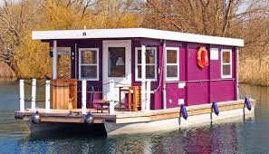 Hausboot Kurzurlaub Fur 4 Hausboot Wohnen Hausboot Hausboot Bauen