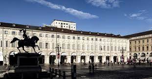 Nuove assunzioni in banca, le nuove offerte di lavoro arrivano da banca intesa sanpaolo. Intesa Sanpaolo Apre La Quarta Galleria D Italia A Torino Il Sole 24 Ore