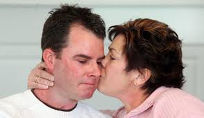 Jilted lover haunts golfer