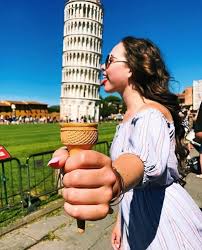 Whoever Said That Posing With The Leaning Tower Of Pisa Was Boring Clearly Hasn T S Perspective Photography Forced Perspective Photography Illusion Photography