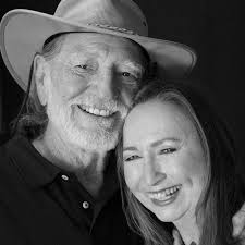 Bobbie Nelson's Instagram, Twitter & Facebook