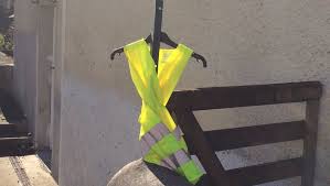 Check spelling or type a new query. En Mayenne Les Gilets Jaunes Veulent Aussi Organiser Des Debats Pour Ne Pas Laisser Le Champ Libre A Emmanuel Macron