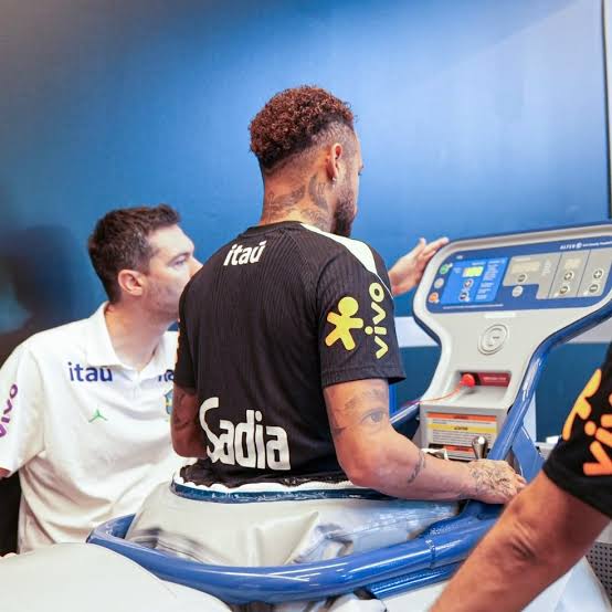 Enclausurado e discreto: entenda como tem sido recupera&ccedil;&atilde;o de Neymar para  estrear na segunda rodada da Copa