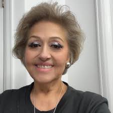 RosaLee Morales-Razo updated her profile picture.