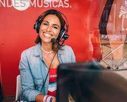Joana cruz sofre contratempo durante tratamentos contra cancro da mama. Joana Cruz Diagnosticada Com Cancro Da Mama Ele Nao Sabe Com Quem Se Meteu Holofote