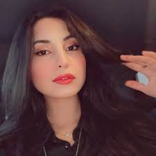 What is your favorite Rory Gilmore hairstyle? I am forever obessed with her  bangs era 📚☕️🍂