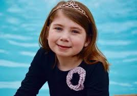 What A Brave Kid! Sloane Smith Daughter Of Former Chiefs Quarterback Alex  Smith had to endure her 3rd 10 hour brain surgery and stormed back in time  to attend her teams dance