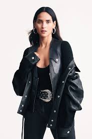 1 adelante andalucía critica el innecesario despido de 300 trabajadores de emergia ; The Fantastic Adria Arjona Vanity Fair