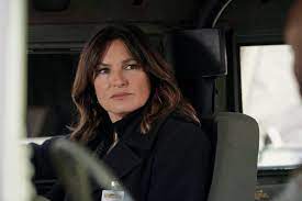 Create a free acount to gain access to tons of cool features like subscribing to your favorite tv shows and receiving facebook notifications when a new episode is released. Law Order Svu Season 19 Episode 18 Photos Service Seat42f