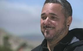 Rene Compean's Picture Of His Soot-Streaked Legs Mobilized SoCal Hiking  Community And Saved His Life