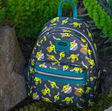 Brand New Baby Yoda Backpack Now Available For Pre Order Mickeyblog Com