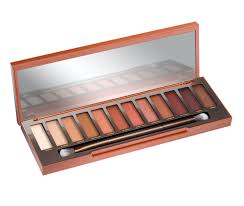 Choosing the right shadow to emphasize blue eyes is a must when putting together a polished, beautiful makeup look. The 7 Prettiest Makeup Colors For Blue Eyes Allure
