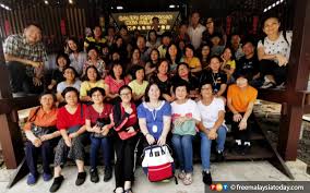 Walaupun dia tidak tahu, stigma dari masyarakat (bawah tanah khususnya) untuk keturunan koruptor adalah sama saja. Cina Peranakan Wujud Sebelum Cheng Ho Datang Ke Melaka Free Malaysia Today Fmt