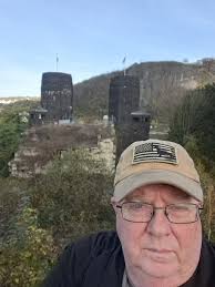 Jesse Parks has traveled many locations across the world in service to our  country. He started out serving as a GM1 in the U S Navy from June 1971  until Jan 1978.