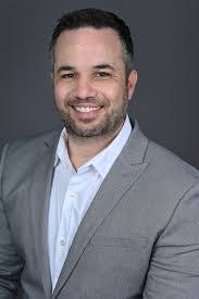 Tarek Helou's Instagram, Twitter & Facebook