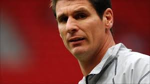 Wigan goalkeeper Mike Pollitt signs new one-year contract