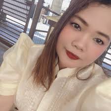 Ewan ko ba bakit may nagsesettle diyan----------- sa half rice. Listen