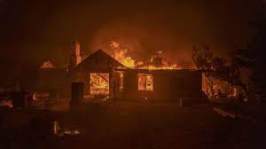 Après les incendies qui ont ravagé l'australie et la pandémie de coronavirus dans le monde, ce début d'année 2020 pourrait être à nouveau marqué l'ong estime qu'il s'agit du pire incendie jamais observé dans la zone d'exclusion de tchernobyl, qui forme un rayon de 30 kilomètres autour de. Incendies Geants Enquete Sur Un Nouveau Fleau Regarder Le Documentaire Complet Arte