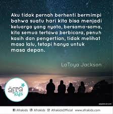 Dari keluargalah pendidikan kepada individu dimulai, tatanan masyarakat yang baik diciptakan, budaya dan perilaku sehat dapat lebih dini ditanamkan. Facebook