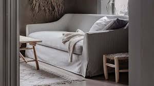 Die textilen überzüge hauchen alten möbelstücken neues leben ein! Ikea Farlov Sofa Review By Bemz Bemz