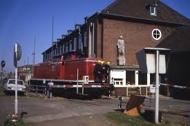 291 009 Rangiert Am 14 05 1984 Entlang Des Veddeler Damms Im Hamburger Freihafen Eisenbahn Modelleisenbahn Bundesbahn