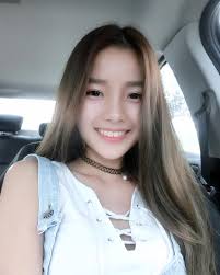 Lizz Chloe 彤彤- Hello, is me.