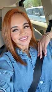 Con ganas de volver a este color 😍 Será la temporada ? 😩 Y por otros  momentos digo “noooo mejor largo y negrooooo”.