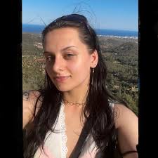 Help my kitten Autumn improve her striking skills