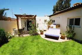 Bir önceki yazımız olan yeni cumhurbaşkanlığı sarayı dekorasyonu başlıklı makalemizde yeni cumhurbaşkanlığı binası, yeni cumhurbaşkanlığı sarayı ve yeni cumhurbaşkanlığı sarayı dekorasyonu hakkında bilgiler verilmektedir. Dunyanin 27 Farkli Ulkesinden Birbirinden Guzel Koy Evleri Biacaip